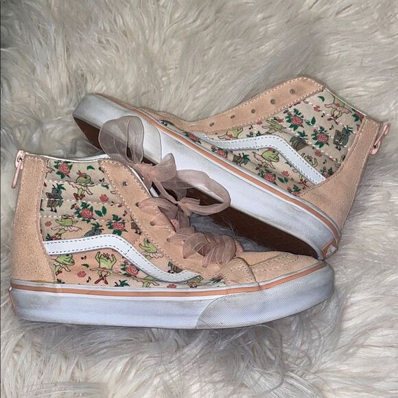 Vans Sk8 Hi top, Zip Sneakers, Pink Frog Princess Pattern Shoes size 3 - Picture 1 of 12